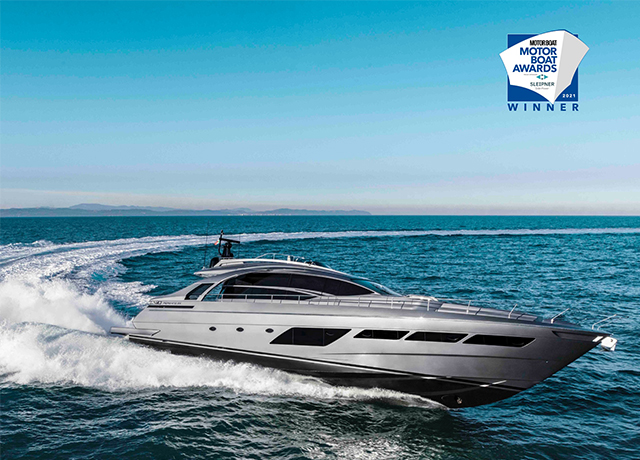 Pershing premiato ai Motor Boat Awards 2021.