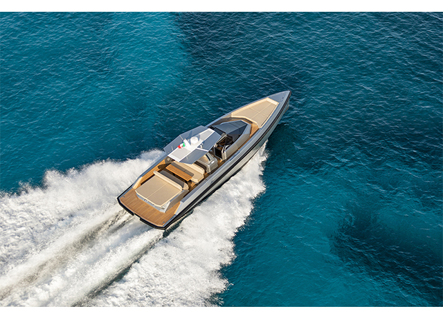Il 48 Wallytender debutta in America al Fort Lauderdale Int'l Boat Show 2019.
