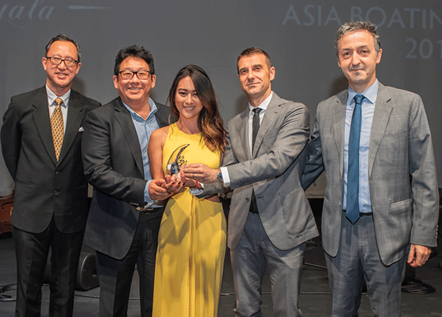 Ferretti Group wins at the Asia Boating Awards and enchants the Singapore Yacht Show.