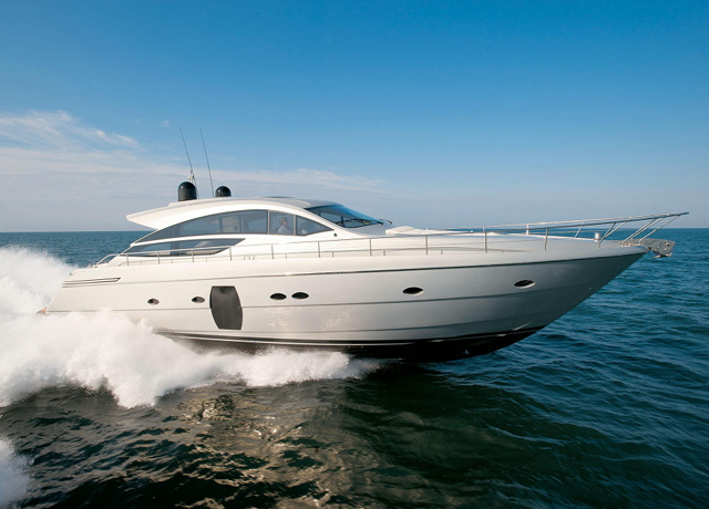 Pershing esporta design e innovazione Made in Italy. Pershing 64 debutta al salone nautico di Phuket