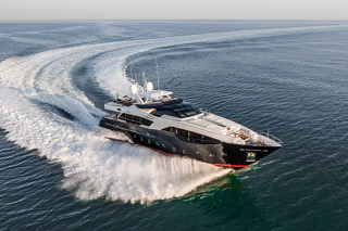 CUSTOM LINE EXHIBITS 3 ABSOLUTELY SUCCESSFUL MODELS AT THE CANNES BOAT SHOW