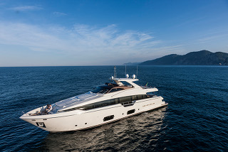 FERRETTI 960: LA NUOVA AMMIRAGLIA FERRETTI YACHTS