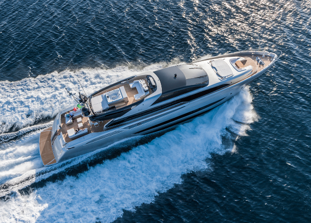 RIVA 122’ MYTHOS