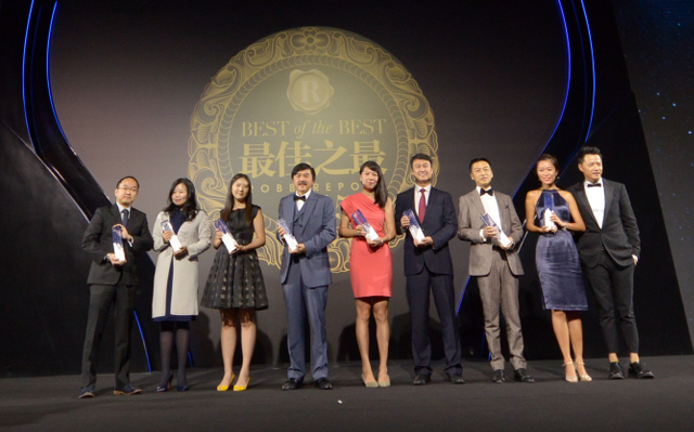 Ferretti Yachts 870 "Tai He Ban" trionfa a Shanghai nel “Best of Best Award” gala