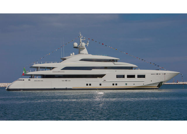 CRN vara M/Y CRN 133: 61 metri di Made in Italy prodotto ad Ancona