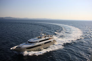 CRN AL FESTIVAL DE LA PLAISANCE DI CANNES CON LA NAVETTA 43 “SOFICO”