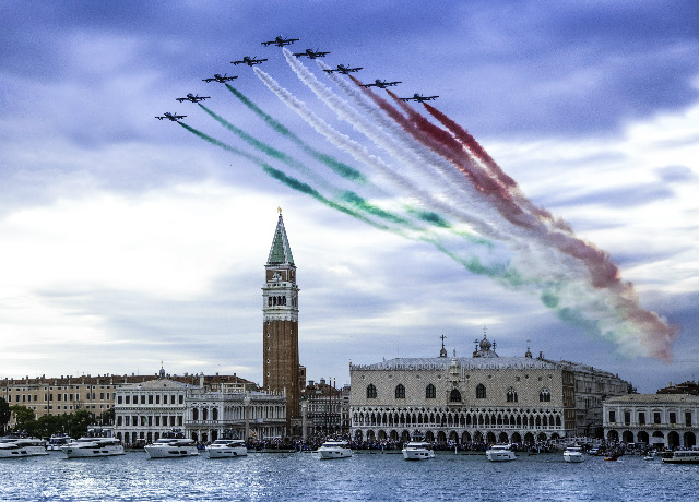 Il 50°anniversario di Ferretti Yachts incanta Venezia
