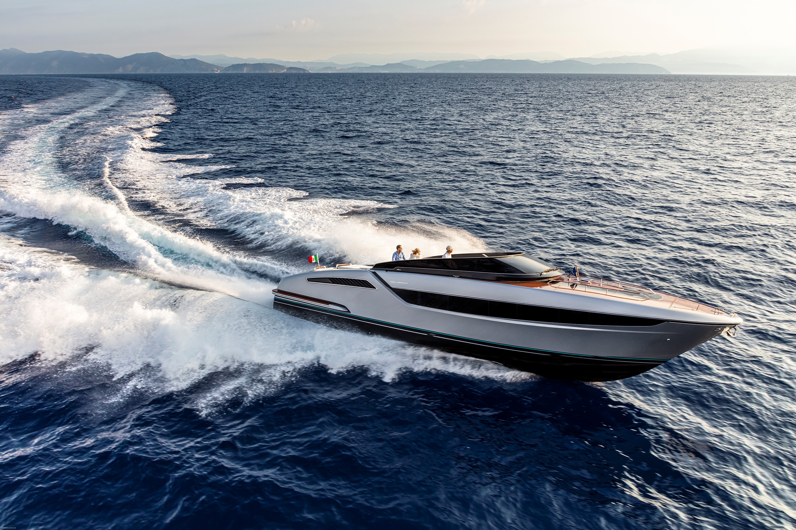 Ferretti Group presents itself at the Cannes Yachting Festival with 6 world premieres and a fleet of 26 yachts