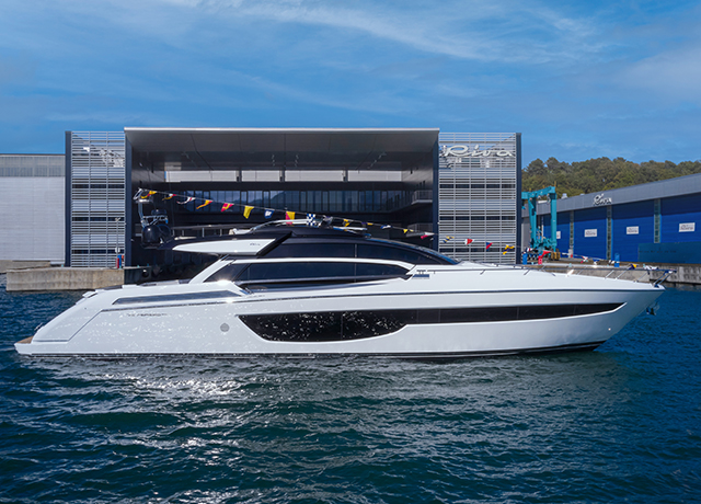 Riva 76’ Perseo Super launched in La Spezia: super innovative and super sporty.