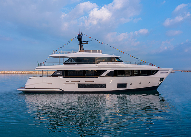 Sophisticated elegance and contemporary style for the new Navetta 30 M/Y WOLFPACK.