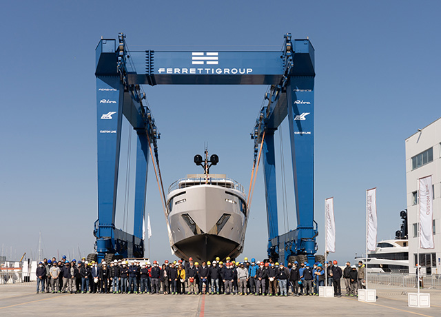 Custom Line launches a new Navetta 30 superyacht, an icon of the sea. 