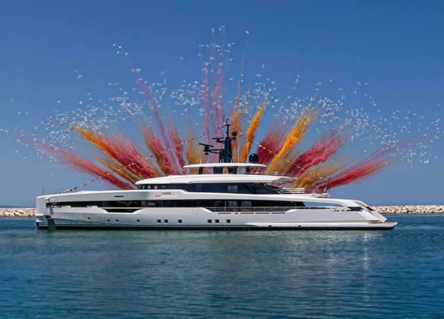 CRN lance le superyacht M/Y CIAO, un mélange parfait d'excellence créative et de conception sur mesure.