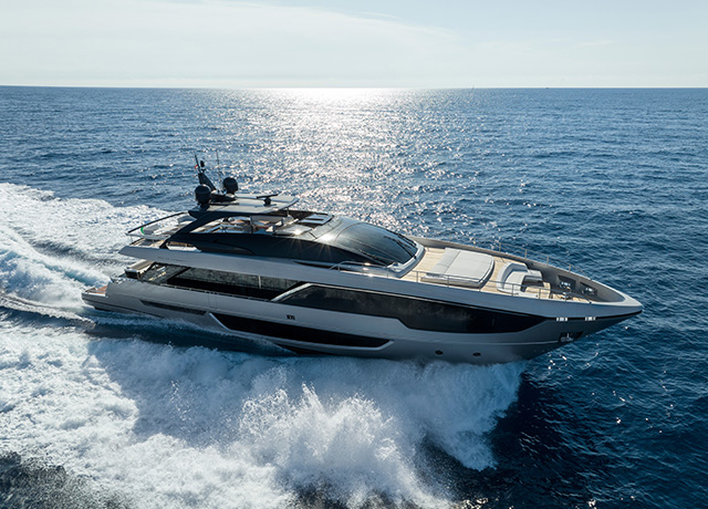 Riva 102’ Corsaro Super: die neue Ära der Flybridge-Yachten.