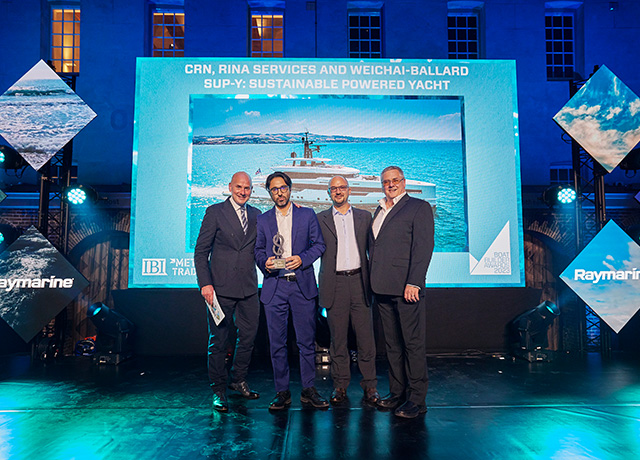 Das Projekt SuP-Y CRN gewinnt bei den 2023 Boat Builder Awards.<br />
 