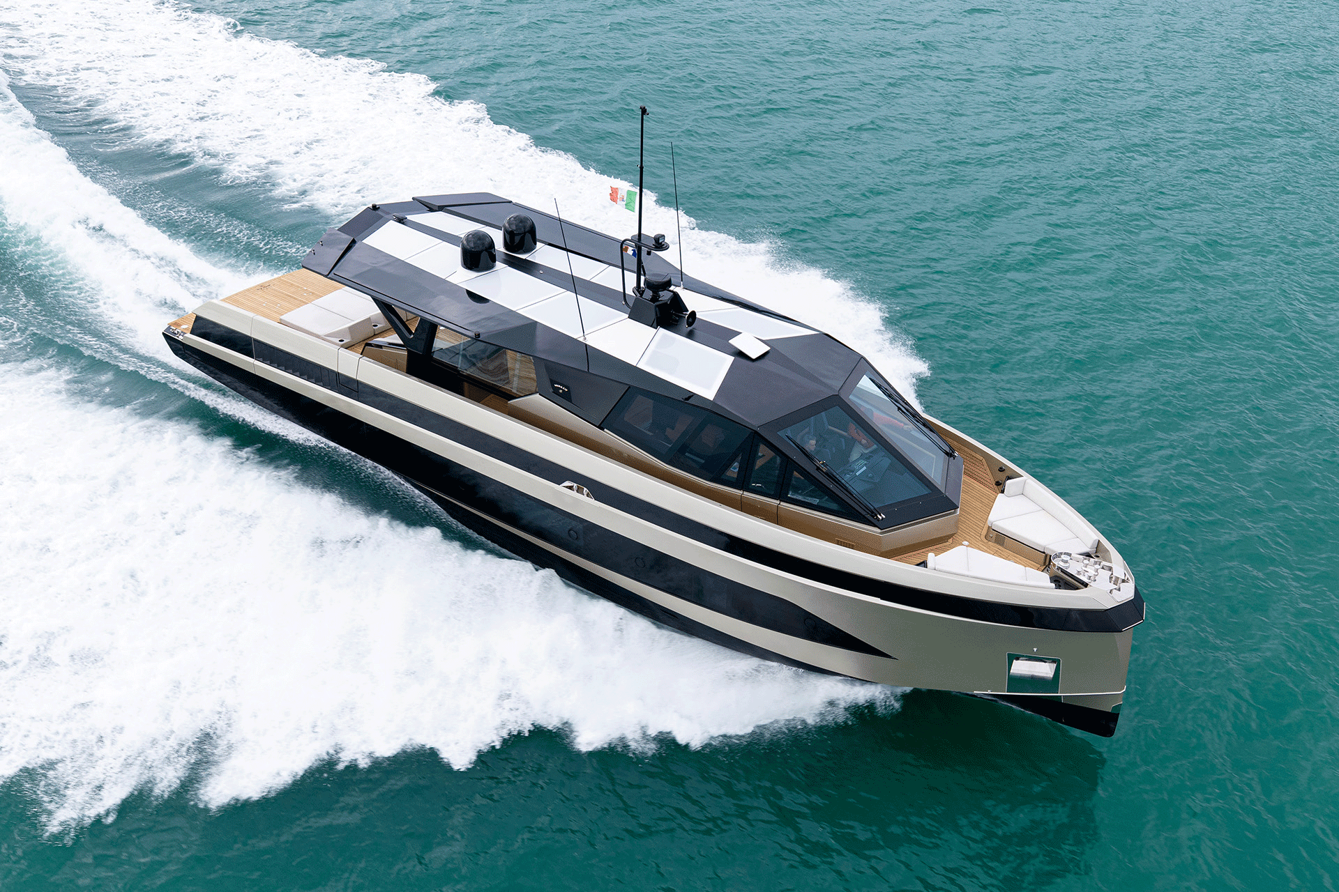 Ferretti Group sets its sights on FLIBS 2026 and the American market, with eight yachts and two premières.